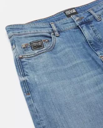 Džíny slim fit