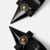 Gianni Ribbon Lakované sandály s páskem 85 mm Gianni Ribbon Lakované sandály s páskem 85 mm