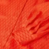 V Hedvábná košile Lavallière s celoplošným žakárovým vzorem V Hedvábná košile Lavallière s celoplošným žakárovým vzorem